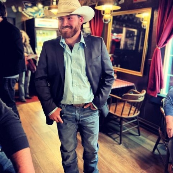 Meet your Posher, Ty - Picture 1 of 1